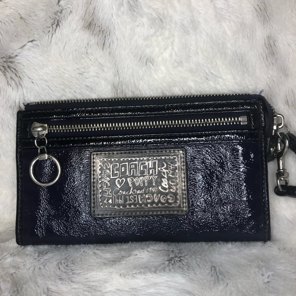 Coach Poppy Metallic Purple Wristlet - Picture 2 of 5